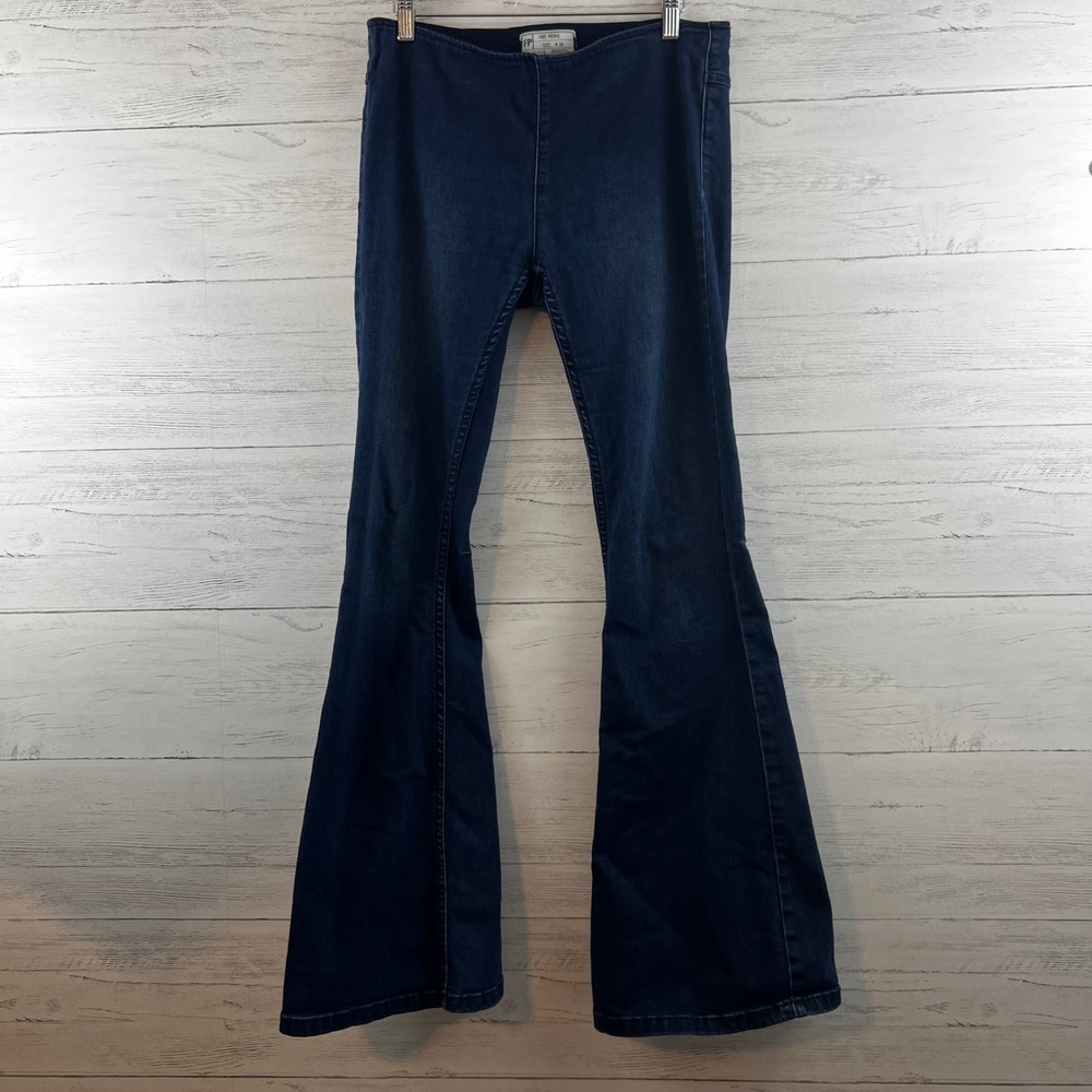 Free People Dark Wash Pull On Flare Pants Size 28